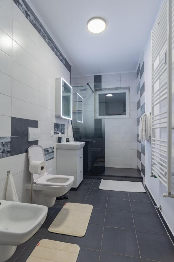 Amazing Condo In Brasov By Valentino - Free Garage Parking Экстерьер фото